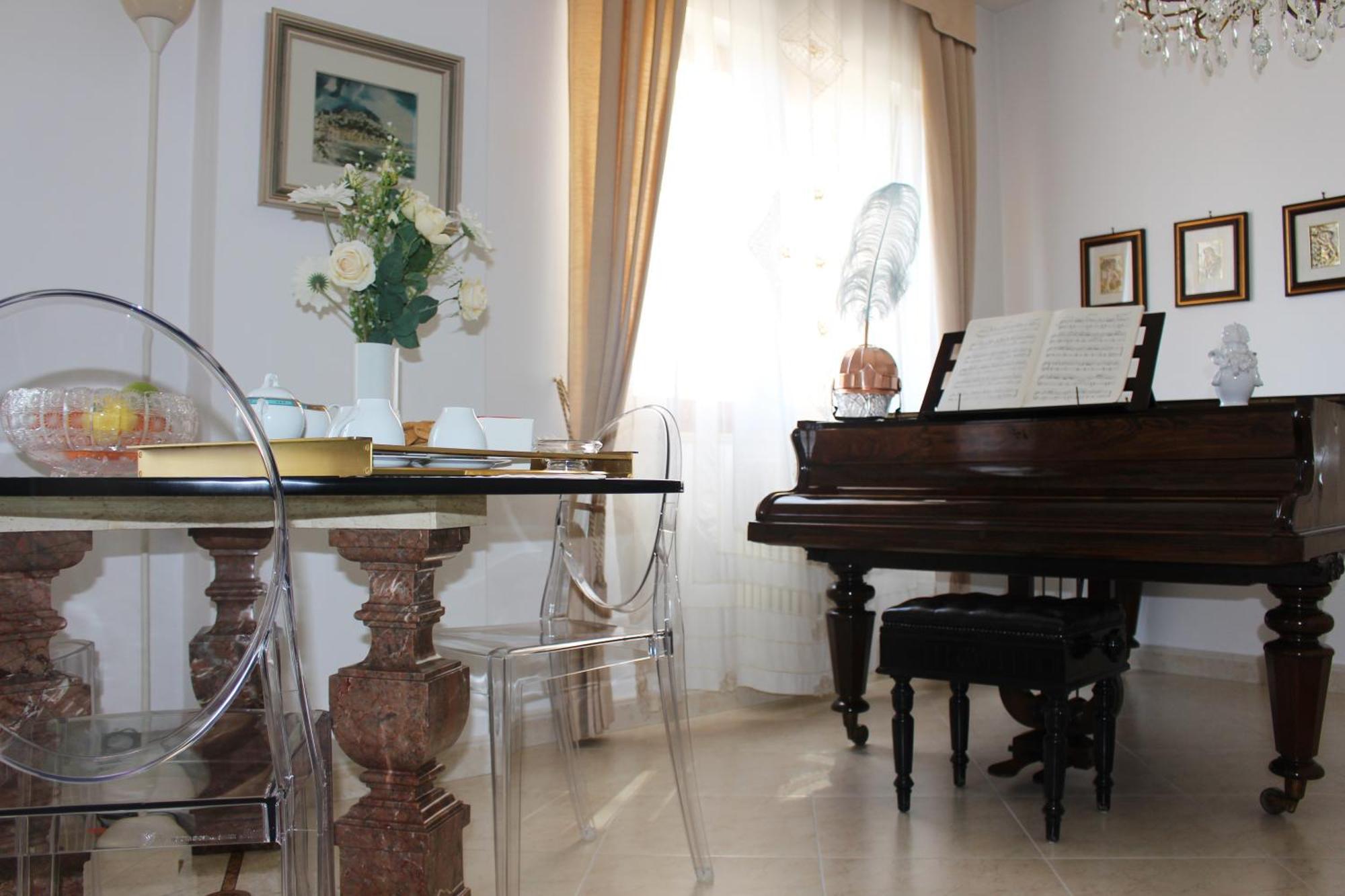 Bed and Breakfast L'Attico Del Centro Матера Екстер'єр фото